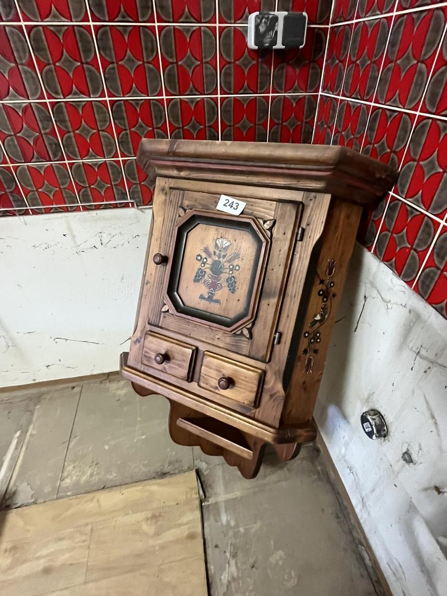 Voglauer Eck-H&auml;ngeschrank, 70x44x110cm?d=2026-04-14 13:01:19