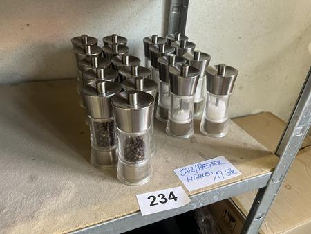 19 Stk. Salz- und Pfefferm�hlen