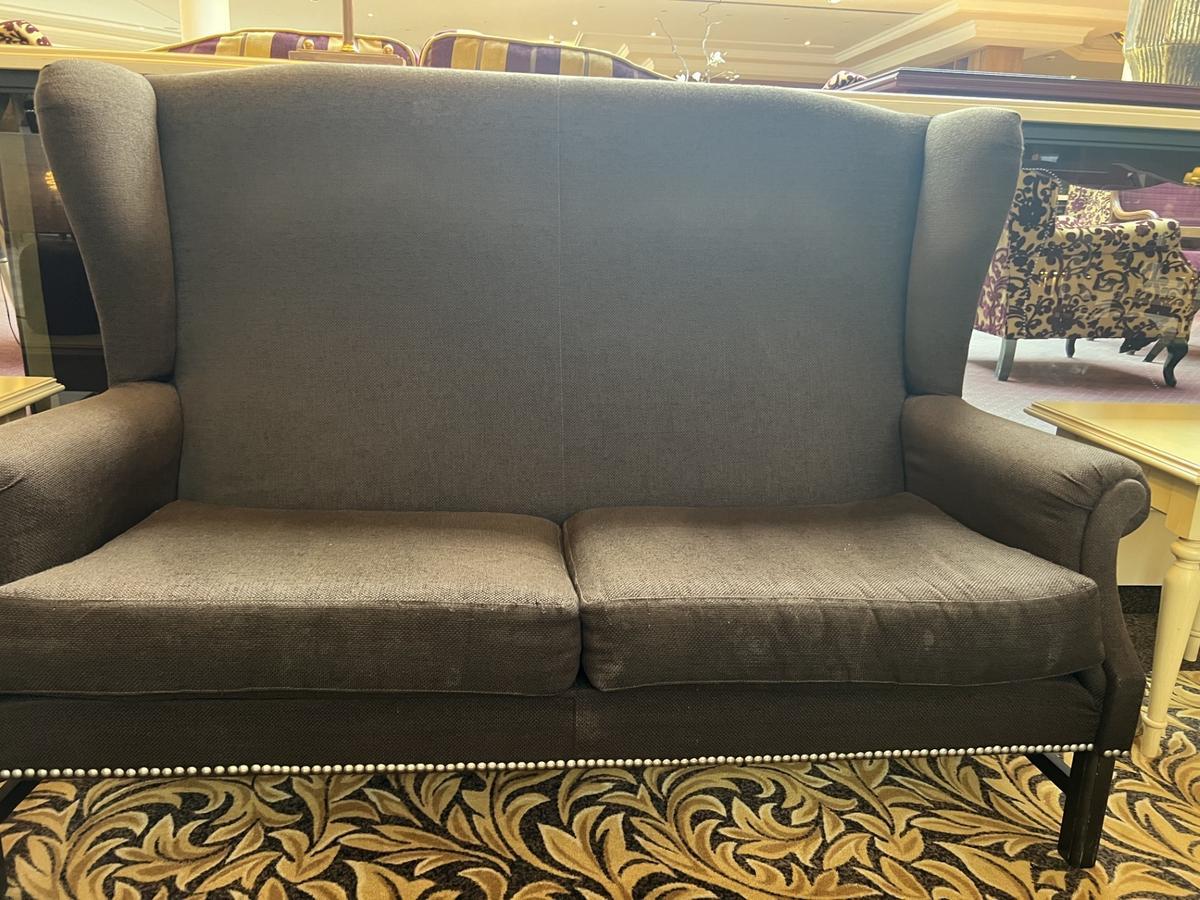 1 Doppelsitzer-Sofa?d=2026-05-25 21:18:33