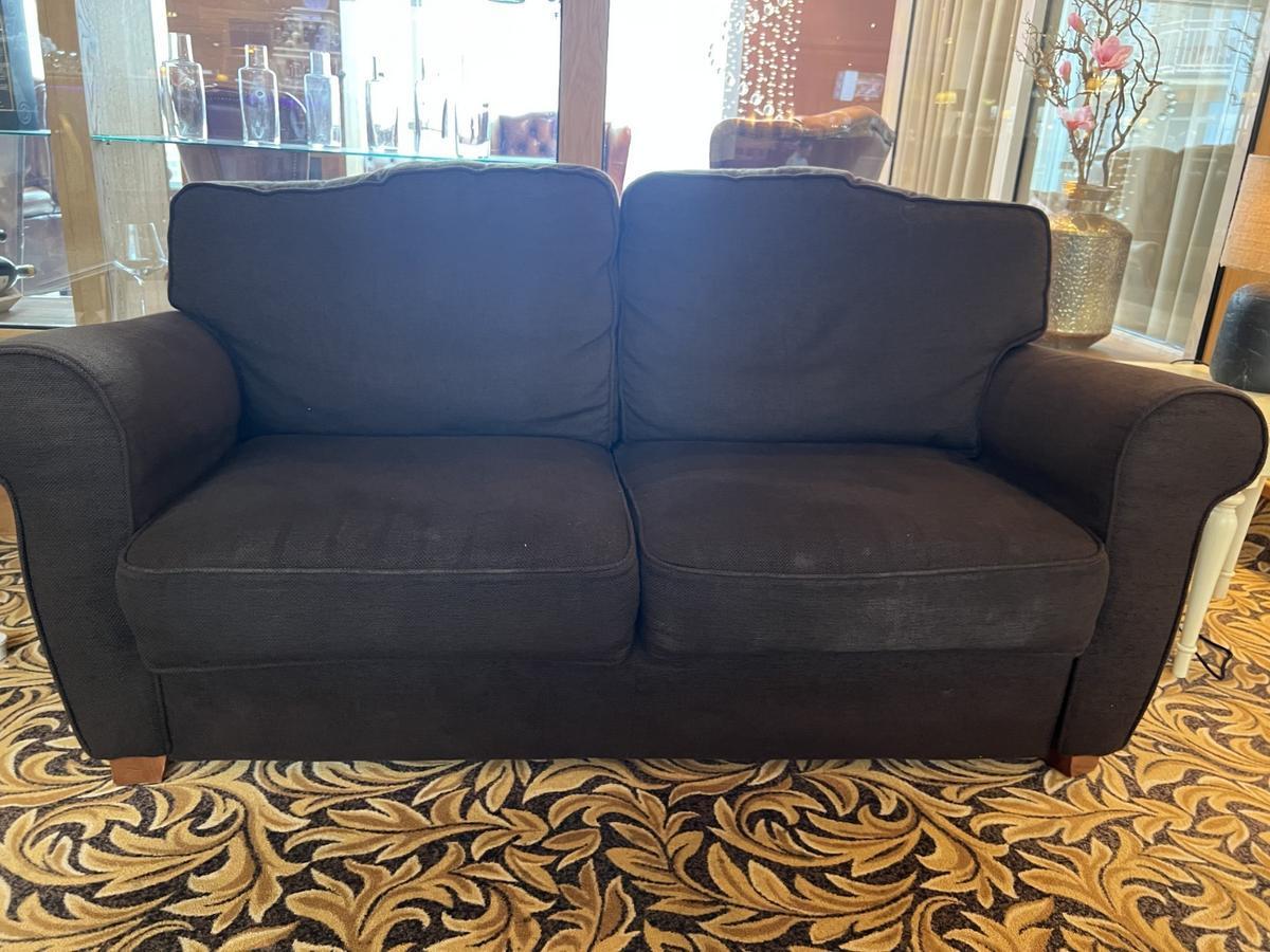 1 Doppelsitzer-Sofa?d=2026-05-25 21:17:52