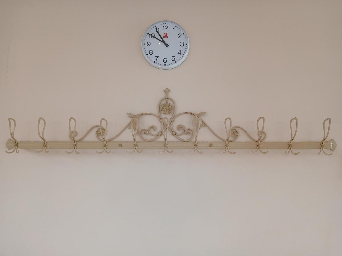 Wandgarderobe?d=2026-05-25 21:21:19