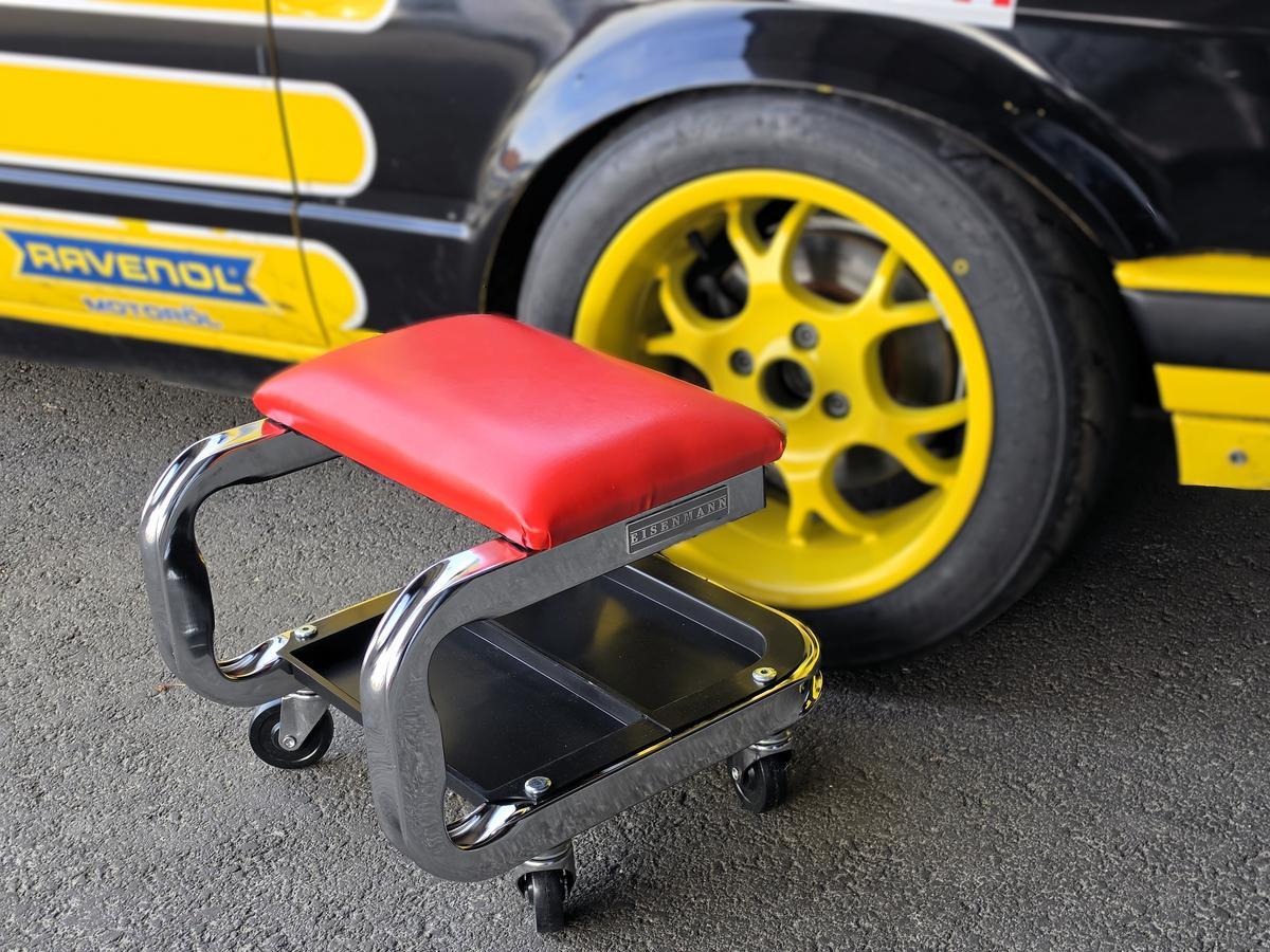 Werkstatthocker mit Rollen � Rot/Chrome?d=2026-05-25 21:18:31