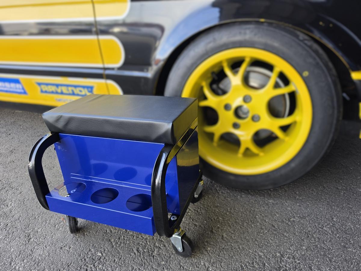Werkstatthocker mit Laden und Rollen � Blau/Schwarz?d=2026-05-25 21:18:51