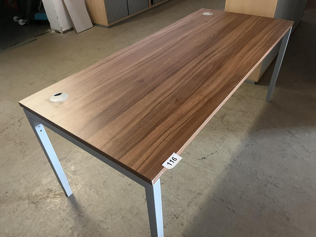 Neud&ouml;rfler Schreibtisch 180 x 90 cm?d=2026-05-25 20:36:14