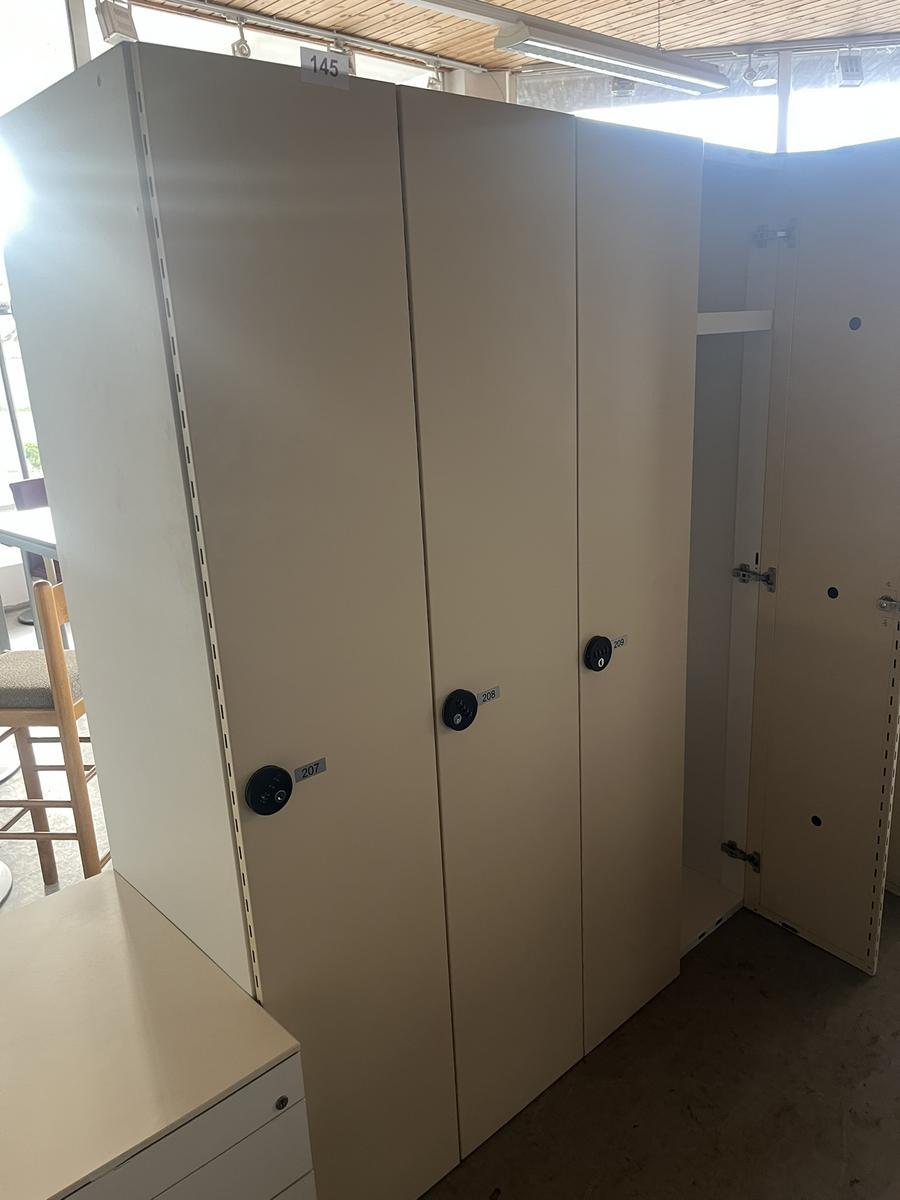ERKA Umkleideschrank 3teilig?d=2026-05-25 19:44:31