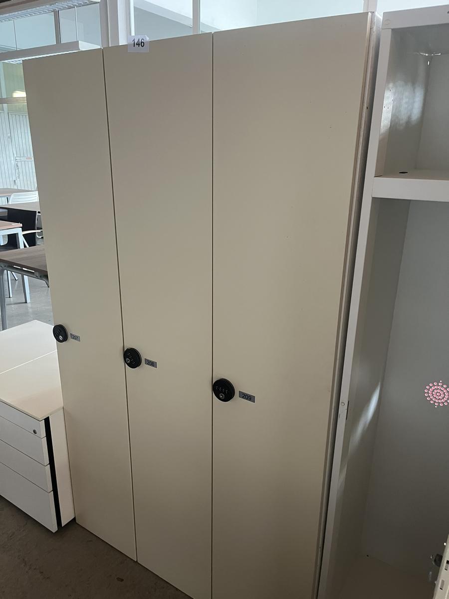 ERKA Umkleideschrank 3teilig?d=2026-05-25 20:32:33