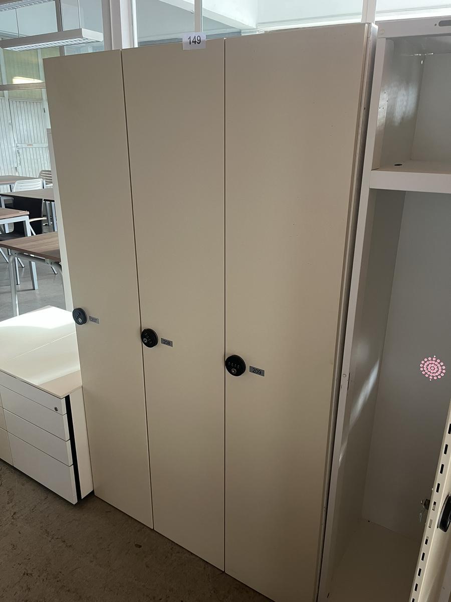 ERKA Umkleideschrank 3teilig?d=2026-05-25 21:24:33