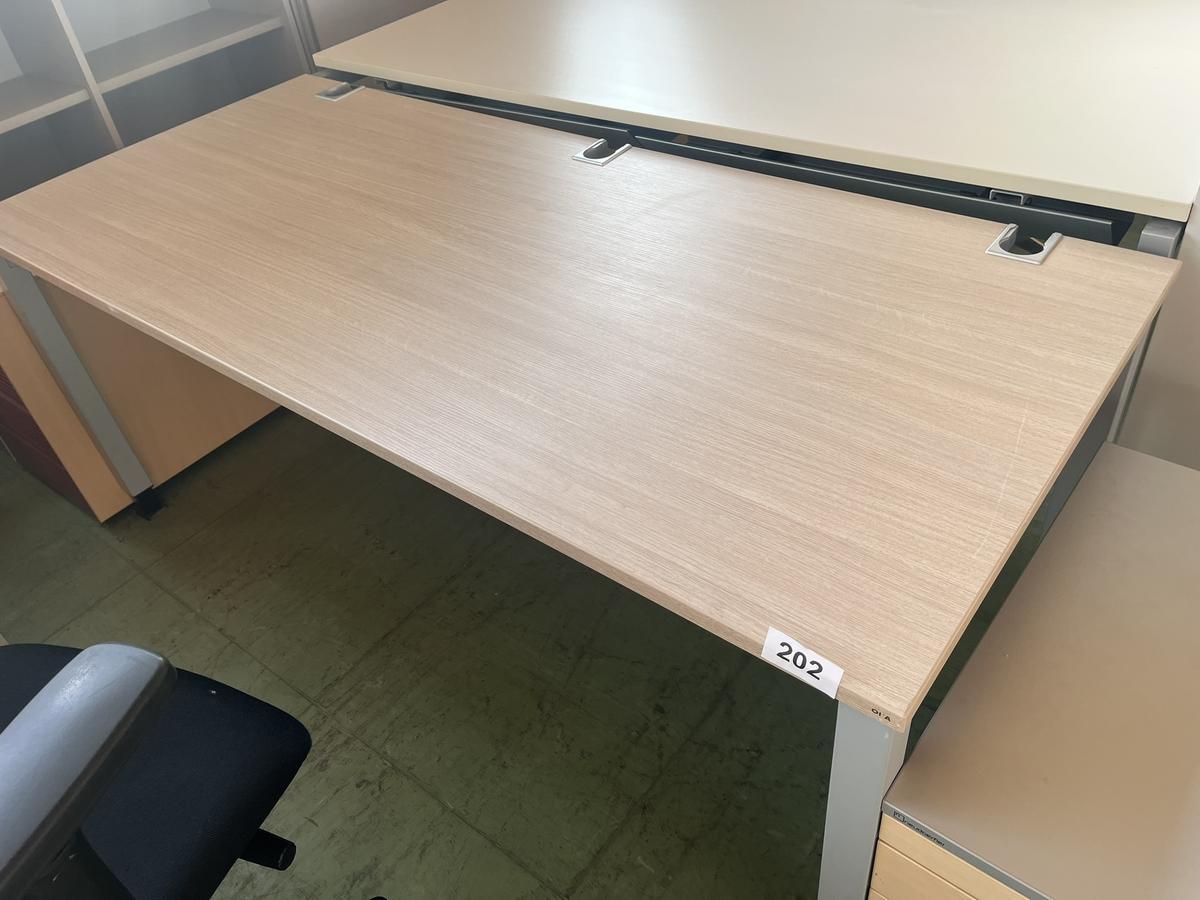 OKA Schreibtischmodul ca.180 x 80 cm?d=2026-05-25 23:11:31