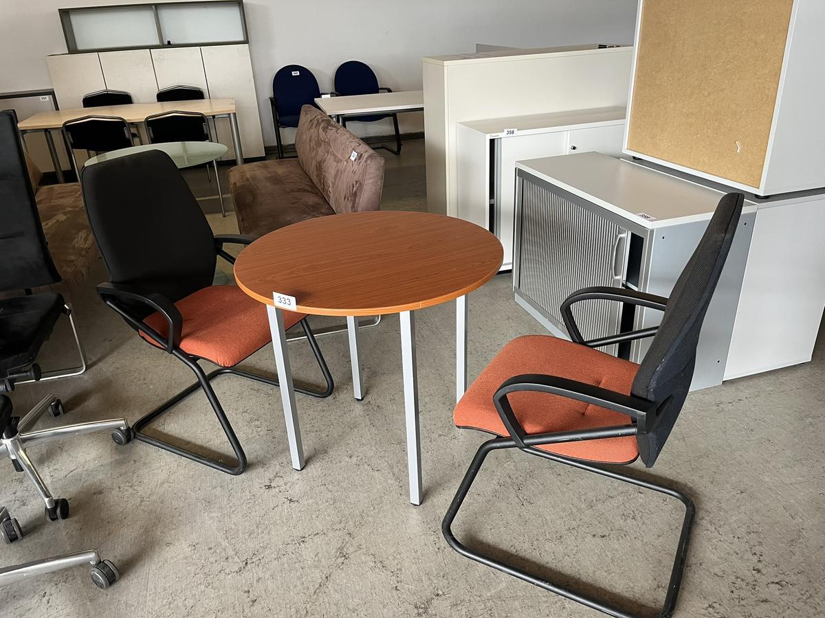 Besprechungstisch 80 cm DM mit zwei Sedus Freischwinger-St&uuml;hle?d=2026-05-25 22:20:13