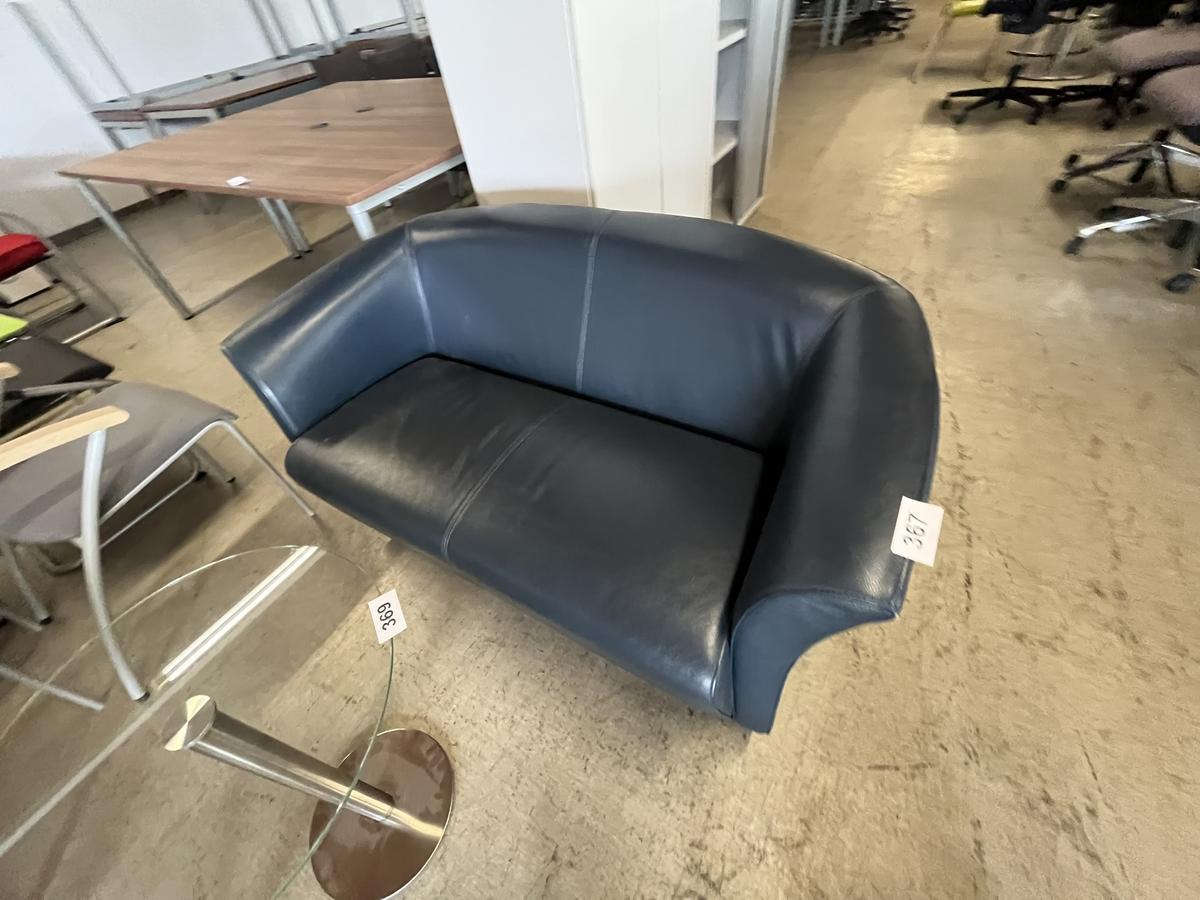 GIULIOMARELLI Sitzsofa ca. 135 x 75 x 72 cm + 2 Stk.Besprechungsst&uuml;hle?d=2026-05-25 22:20:14