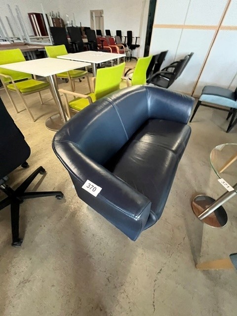 GIULIOMARELLI Sitzsofa ca. 135 x 75 x 72 cm + 2 Stk.Besprechungsst&uuml;hle