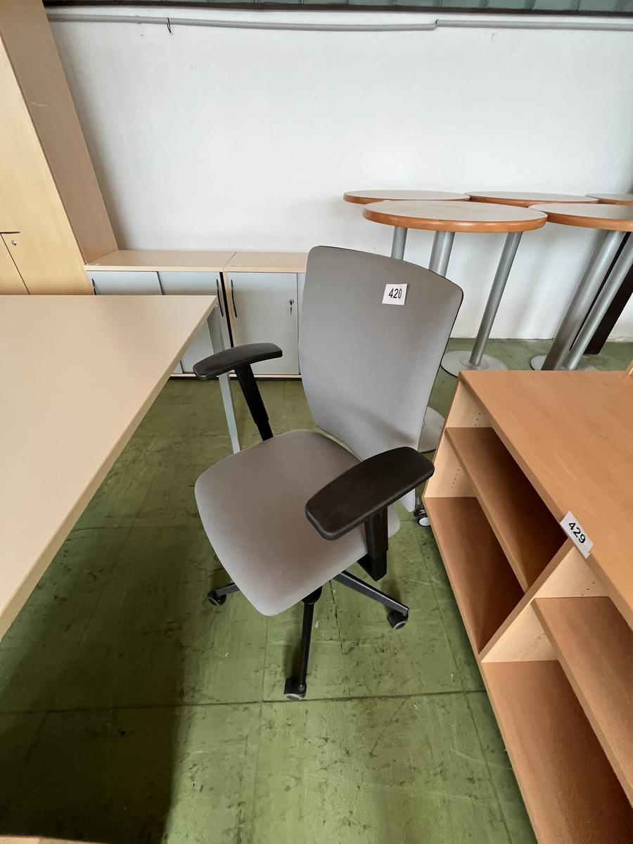 B&uuml;rodrehstuhl Type 2 mit Armlehne