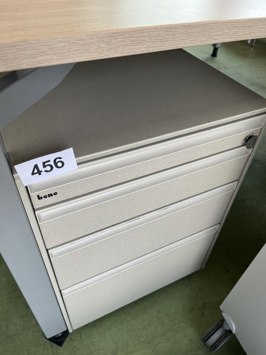 Rollcontainer mit Auszugsladen?d=2026-05-25 22:20:35