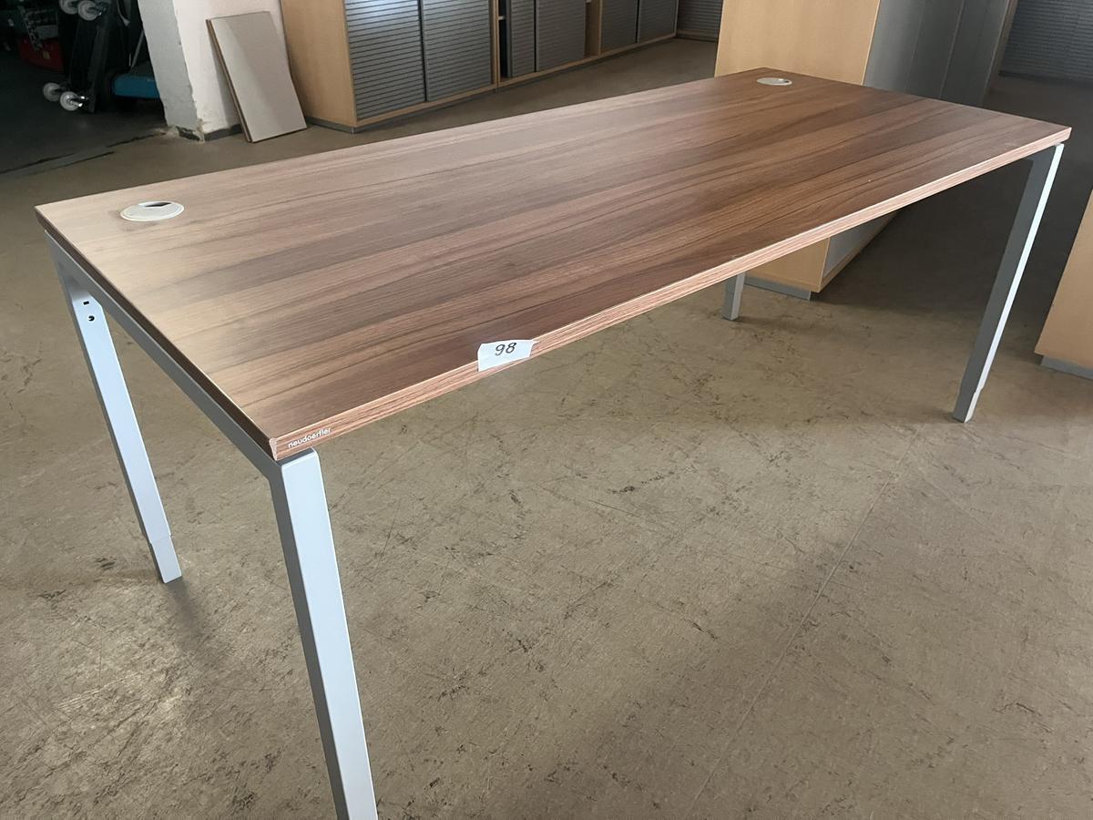 Neud&ouml;rfler Schreibtisch 180 x 90 cm?d=2026-05-25 20:36:22