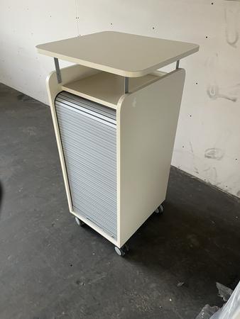 BENE High-Caddy, ca. 50 x 55 x 112 cm mit Rollo und einer B�roauszugslade - zwei Fachebenen