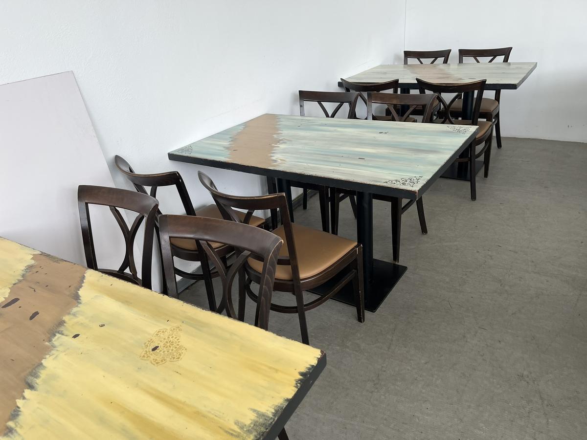 ca. 2 Stk. Gastrotische 115 x 70 cm?d=2026-05-25 21:18:30