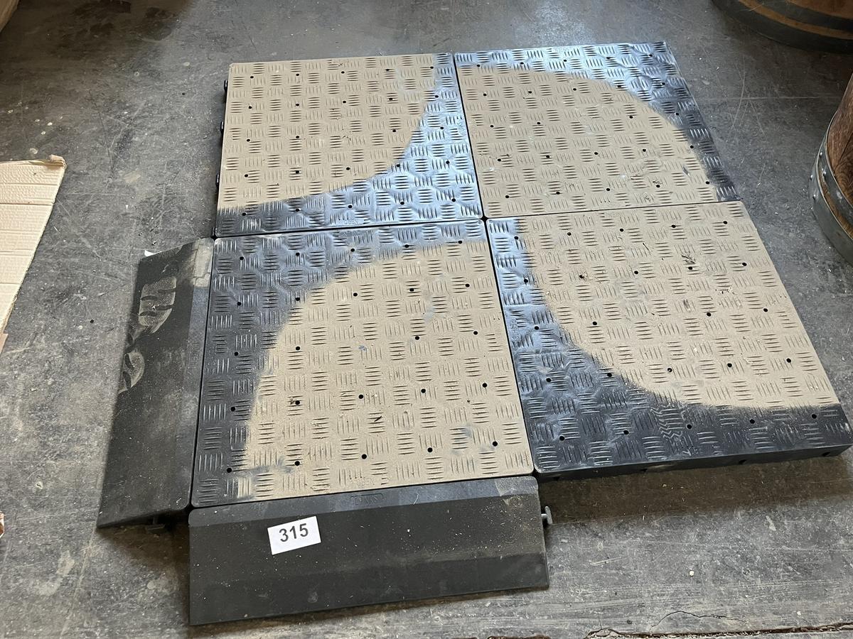 ca.39 m2 Kunststoff-Systemboden?d=2026-05-25 20:31:39