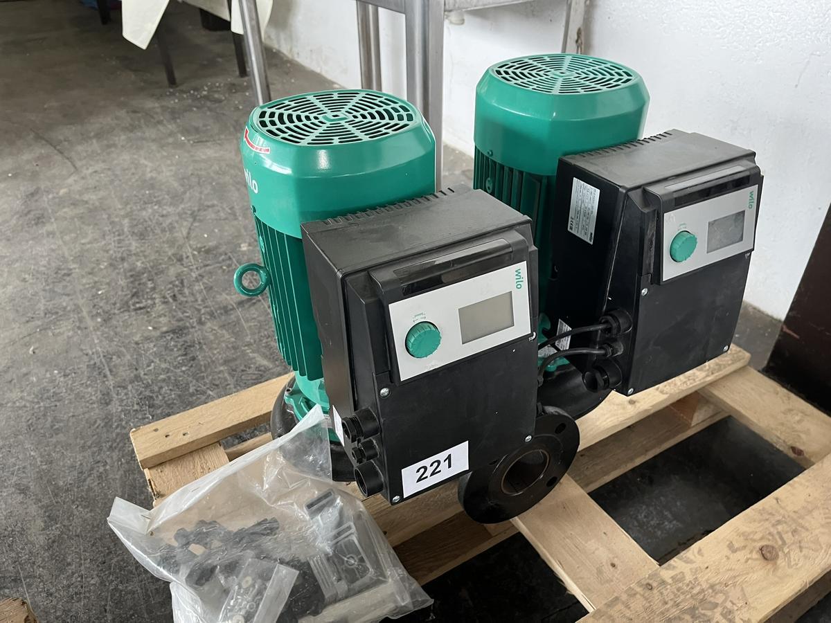 WILO Doppelpumpe Typ WILO DP E 65/120-3/2 IE 4