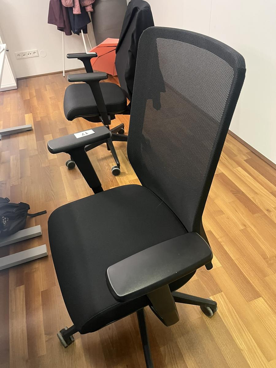 B&uuml;rodrehstuhl mit Armlehne Narbutas?d=2026-05-25 21:18:33