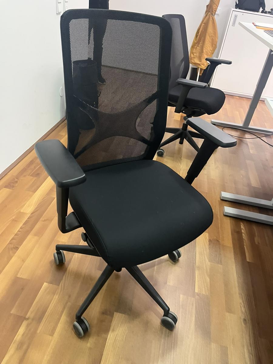B&uuml;rodrehstuhl mit Armlehne Narbutas?d=2026-05-25 21:18:53