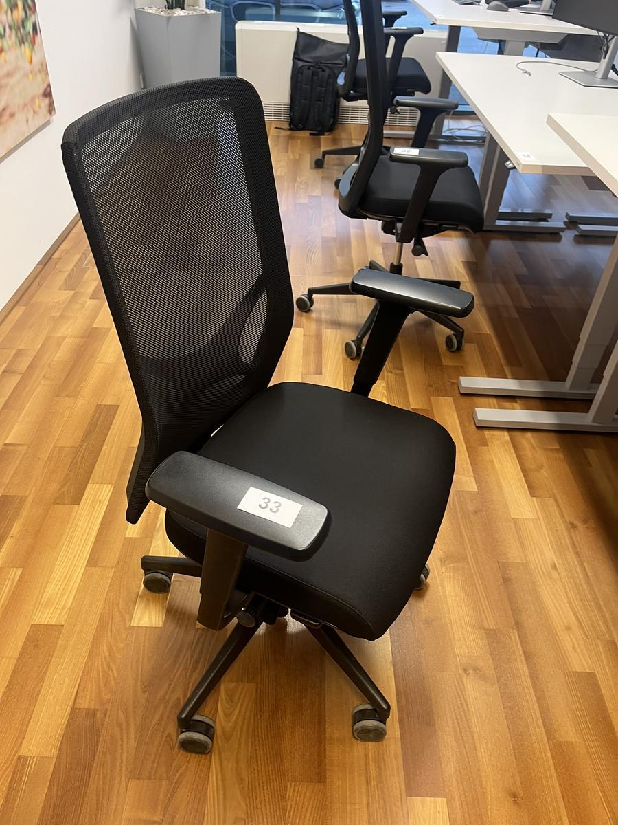 B&uuml;rodrehstuhl mit Armlehne Narbutas?d=2026-05-25 21:18:51