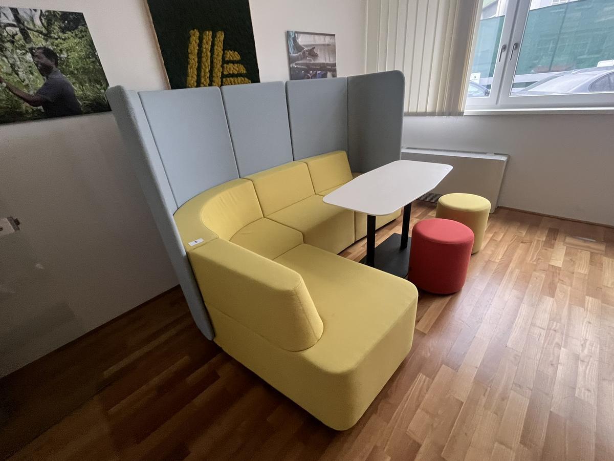 Sitzbankgruppe ca.245x180x150 cm?d=2026-05-25 21:18:50