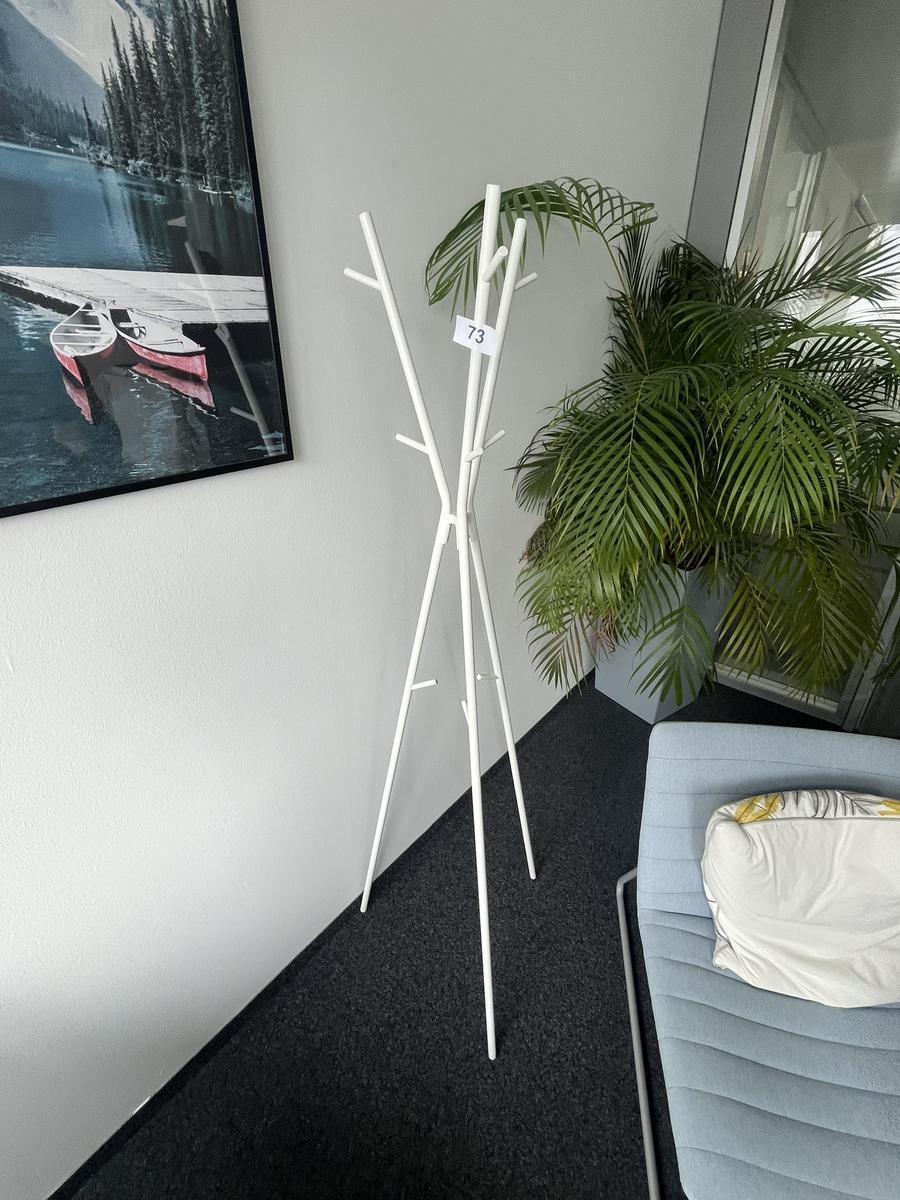 3 St&uuml;ck Designer Kleiderst&auml;nder?d=2026-05-25 22:20:30