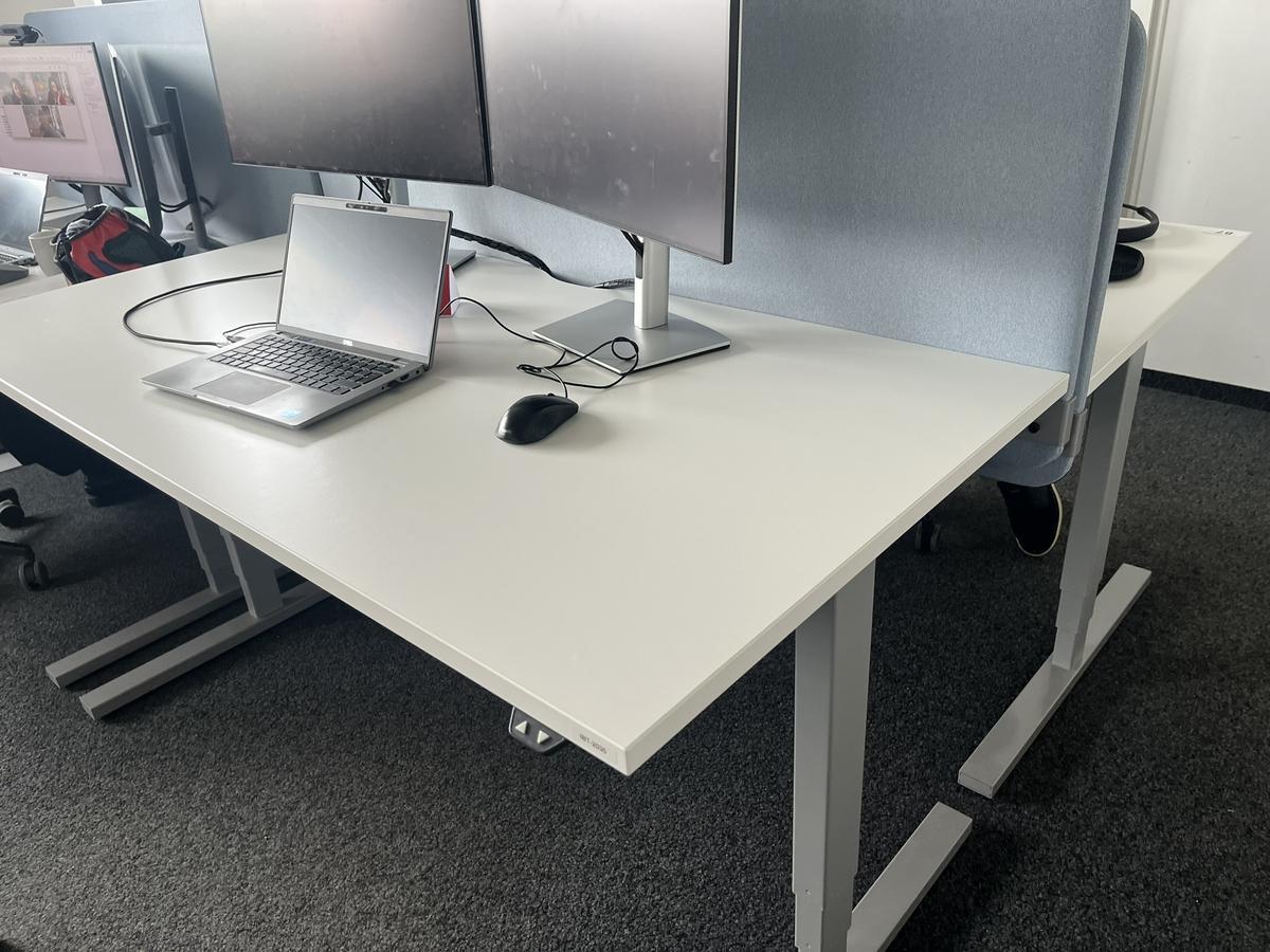 Schreibtisch elektrisch h&ouml;henverstellbar 160x80 cm Narbutas?d=2026-05-25 21:25:42