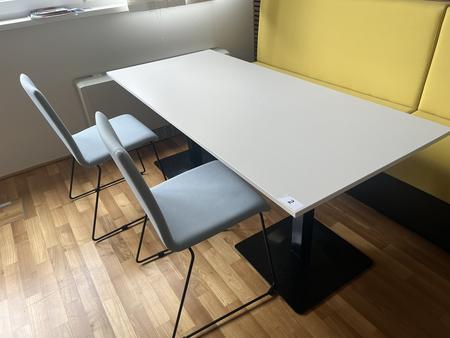 Sozialraumtisch 180x80 cm mit 2 Freischwingerst�hlen
