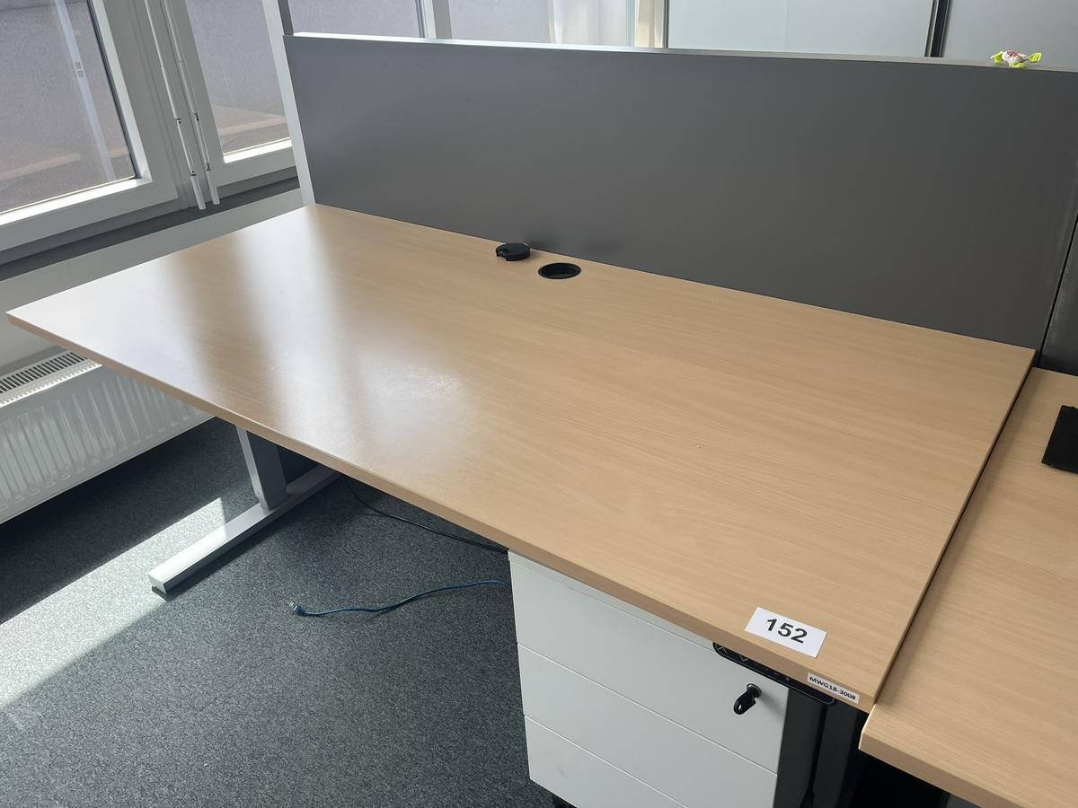 Elektrischer Schreibtisch BENE ca. 170x80 cm?d=2026-05-25 21:21:23