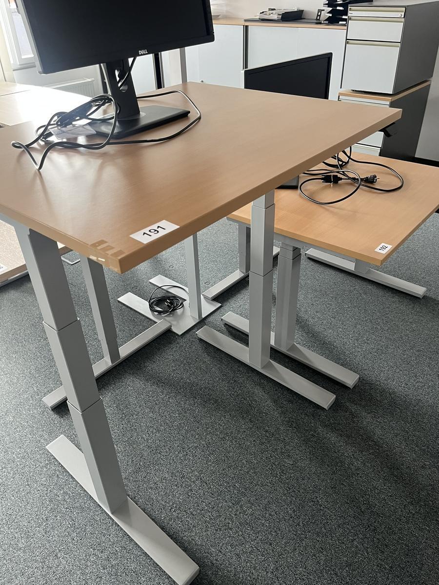 Elektrischer Schreibtische BENE ca.100x70 cm?d=2026-05-25 21:21:29