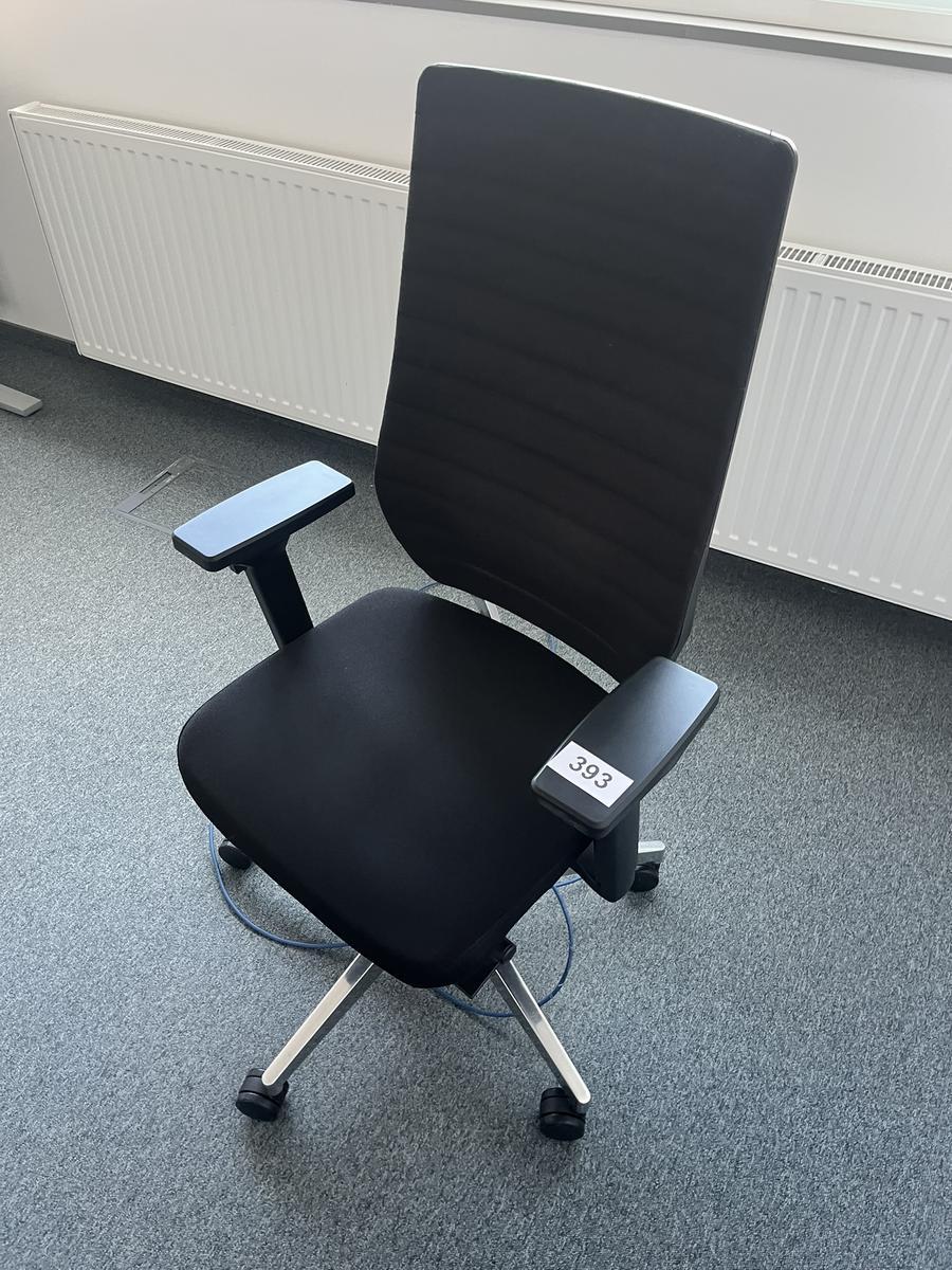 B&uuml;rodrehstuhl mit Armlehne
