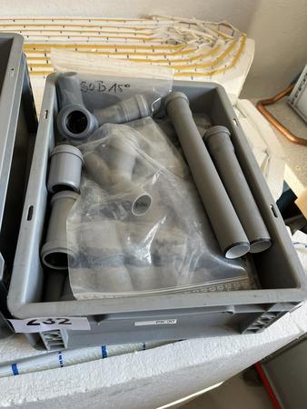 2 Kisten Polokal-Rohre kurz und Bogenst�cke, div. Gr��en
