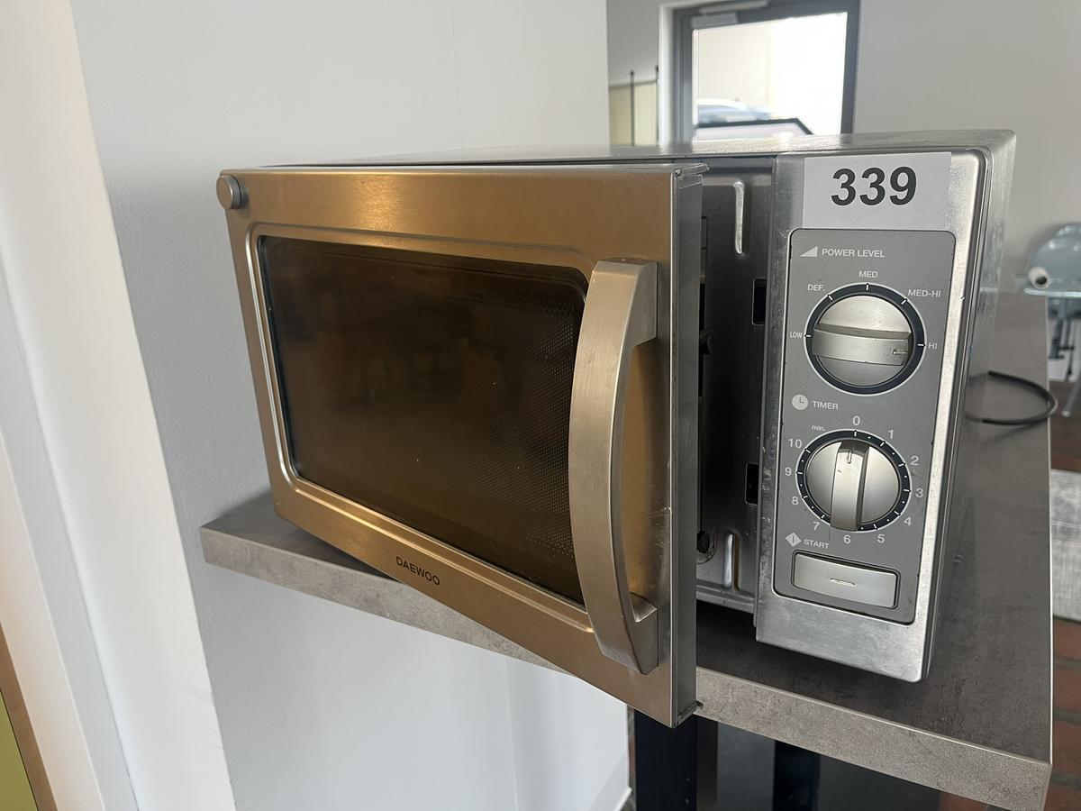 Mikrowelle Fab. Daewoo Typ Kom 9 P 35, 1600/1100 W, ca. 54 x 42 x 33 cm