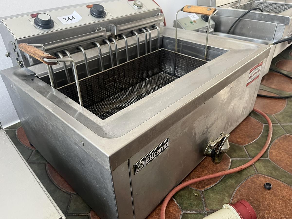 Fritteuse ERFAM 380 V, 3 KW, Korbma&szlig;e ca. 55 x 30 x 11 cm, Gesamtma&szlig;e: ca. 70 x 60 x 35 cm?d=2026-06-06 00:02:33