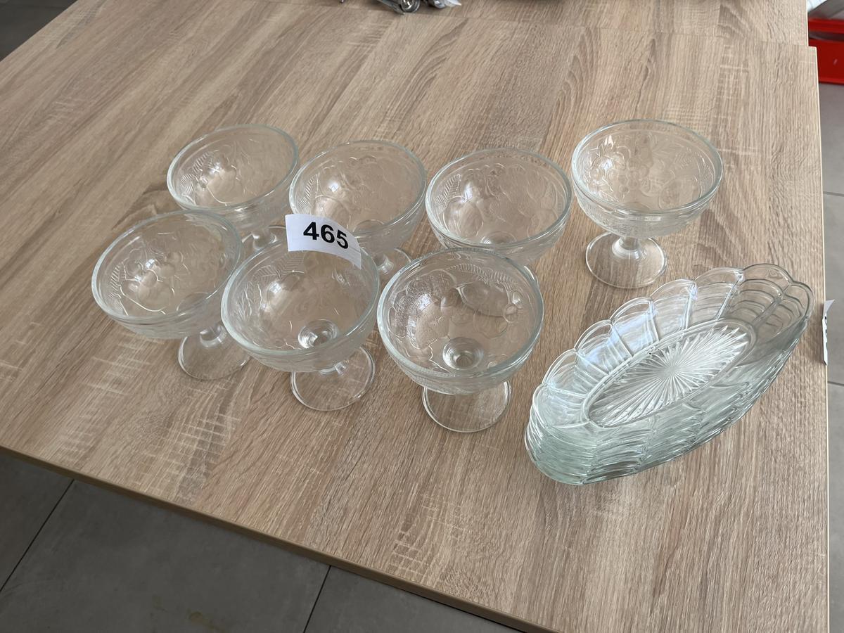 ca. 12 Stk. Eisbecher + Bananensplitschalen?d=2026-06-06 01:25:33