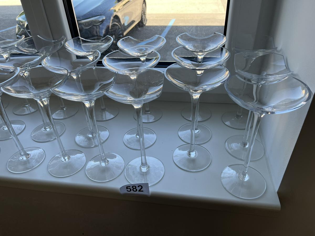 ca. 50 Stk. Glasschalen?d=2026-06-06 01:25:28