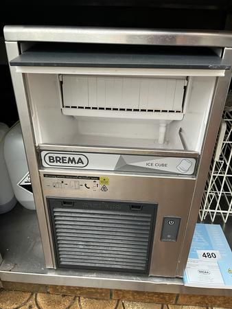 Brema Typ CB 246 A Eisw�rfler mit Sammelbeh�lter, ca. 40 x 48 x 60 cm, 24 kg pro Tag, Luft- oder Wasserk�hlung, NP 1.170,00