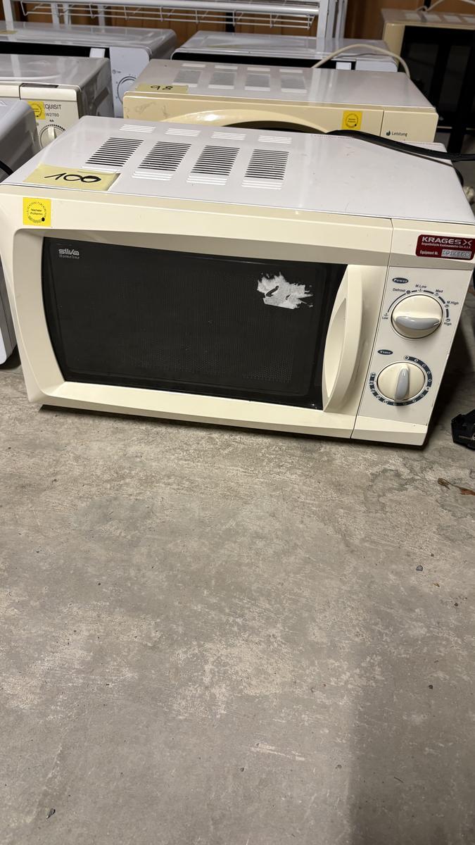 Mikrowelle ca. 45Lx32Bx26Hcm?d=2026-06-05 23:04:02