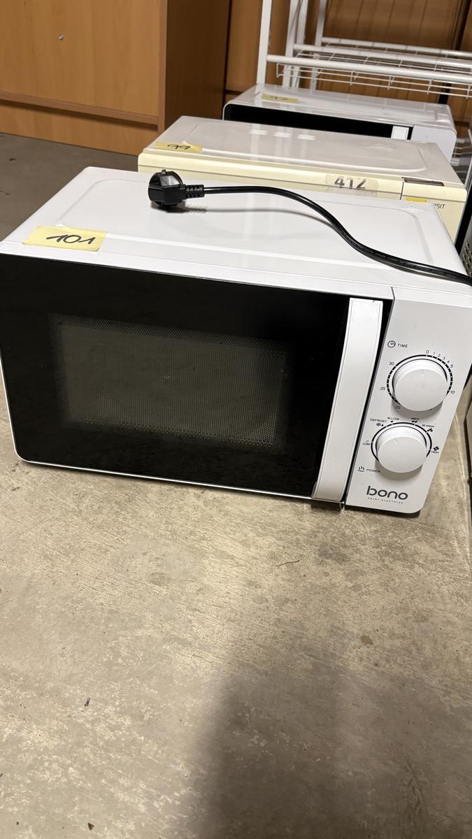 Mikrowelle ca. 45Lx32Bx26Hcm?d=2026-06-05 23:04:36