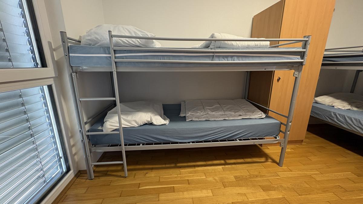 Stockbett, ca. 210Lx96Bx137Hcm, Metallgestell