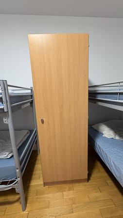 Kleiderschrank ca. 60Lx60Bx180Hcm, Holz