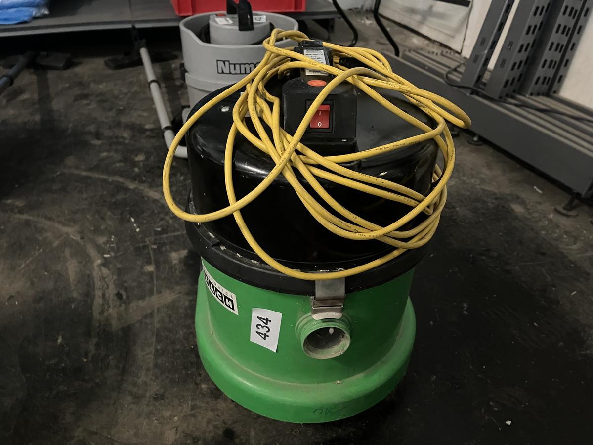 Gewerbestaubsauger Fab. Numatic NQS 360?d=2026-06-06 00:03:11