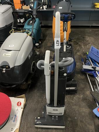 Staubsauger SEBO-BS 360