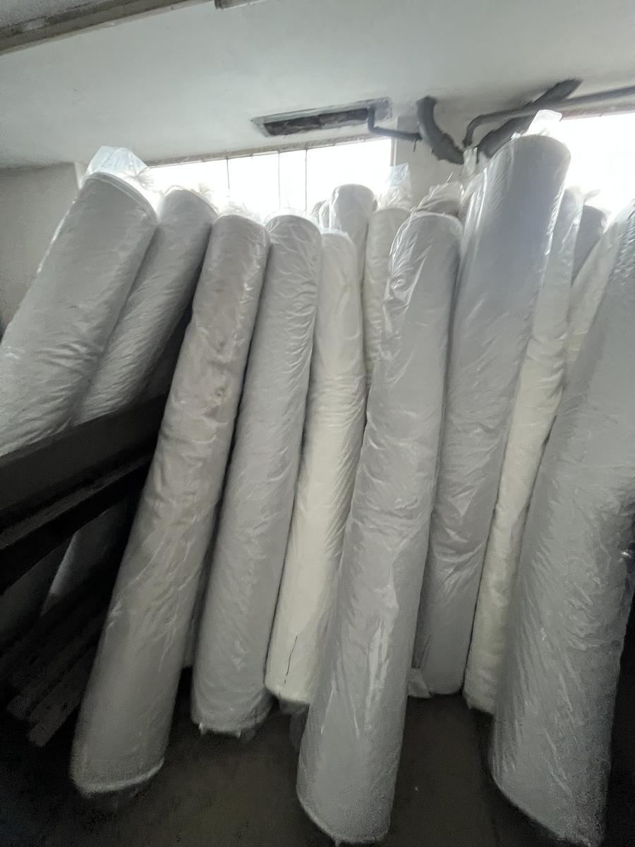 18 Rollen Sembella Bezugsstoff J 538 = 490 lfm mit 235 cm Breite?d=2026-06-13 11:50:20