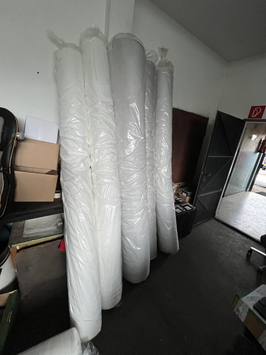 7 Rollen Sembella Bezugsstoff Stretch J 121 = ca.290 lfm mit 235 cm Breite?d=2026-06-13 11:48:34