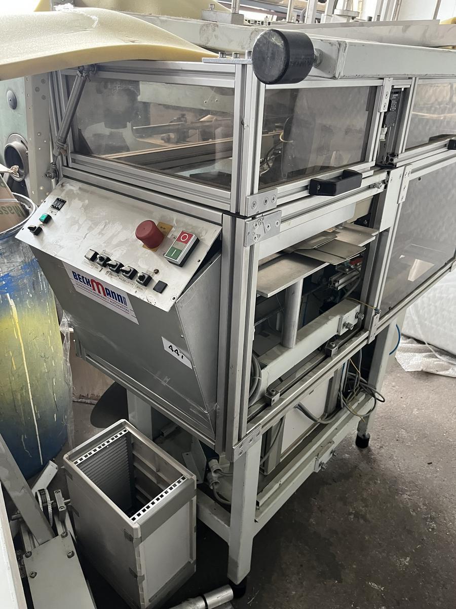 Industrien&auml;hmaschine Pfaff ca.70/155/190 cm mit Umhausung?d=2026-06-13 11:51:20