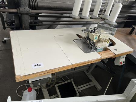 Industrien�hmaschine YAMATO mit 5 Spulentr�gern, Anzeige EFKA , Box EFKA  Tisch ca. 106/55/77 cm