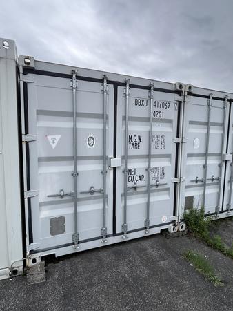 See-Lagercontainer 40 mit Doppelt�re ca.12.19 x 2.44 x 2.60 m , stapelbar mit Lichtinstallation - Einsatz als Aktencontainer