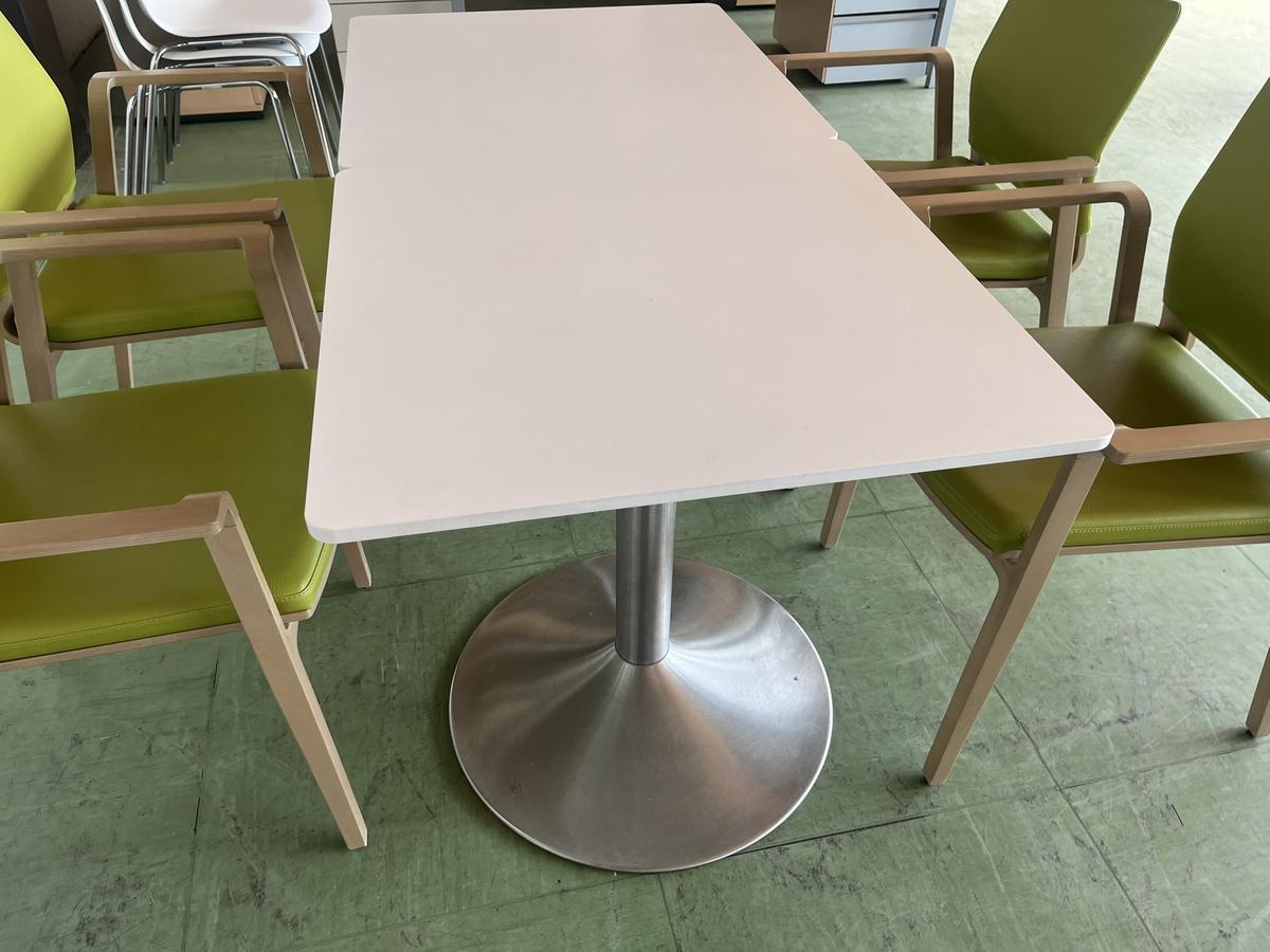 4 St&uuml;ck Gastrotische mit ca. 70x70 cm?d=2026-07-28 18:38:44